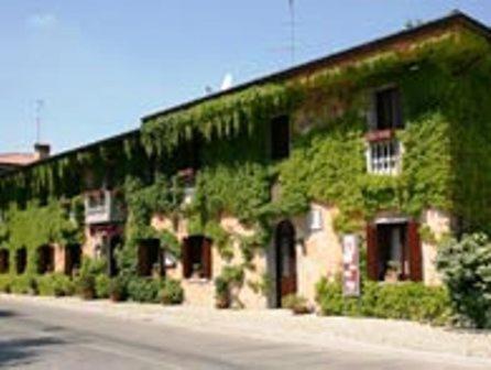 Principato Di Ariis Hotel Rivignano Buitenkant foto