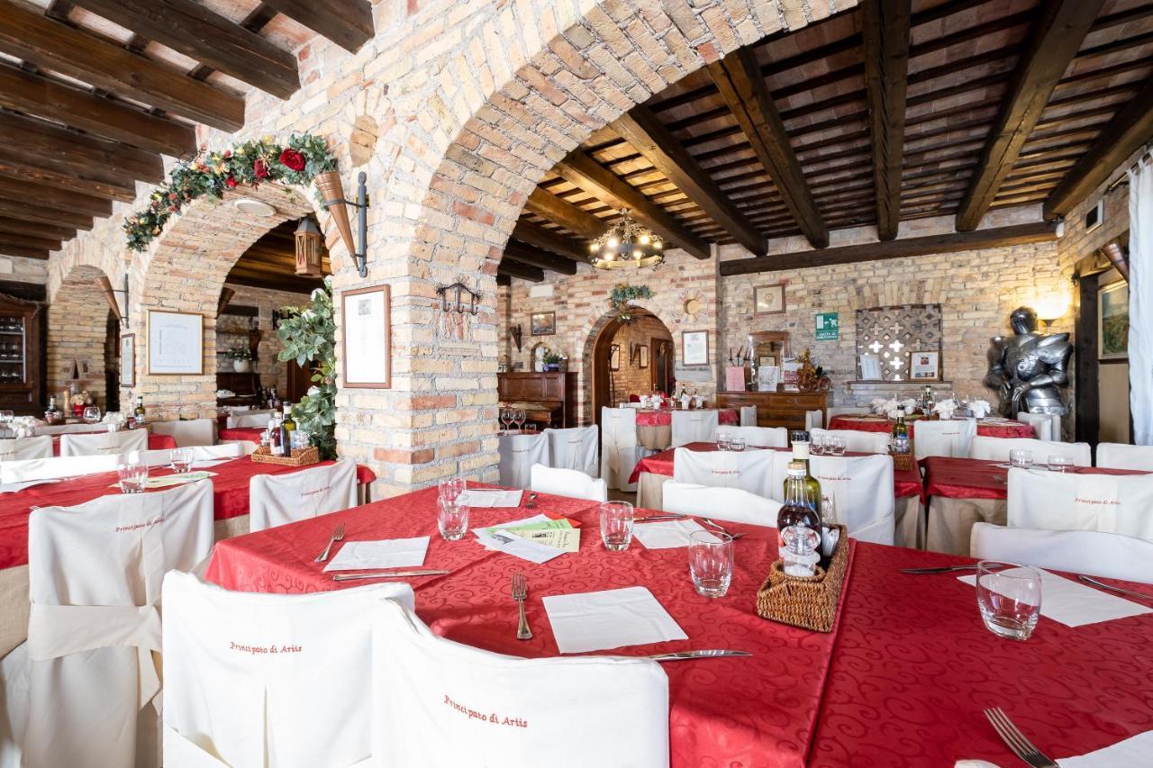 Principato Di Ariis Hotel Rivignano Buitenkant foto